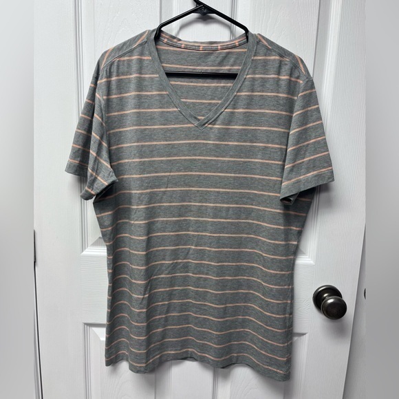 lululemon athletica Other - Lululemon Mens 5 Year Basic Vneck Tee - Large